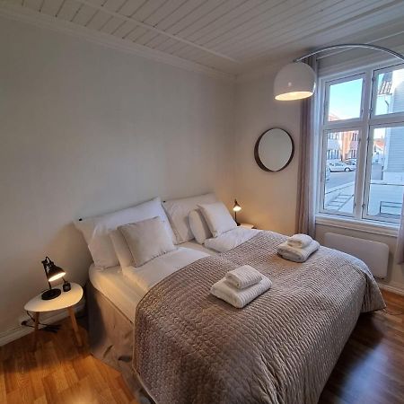 Modern And Central 2 Bedroom W/King Beds + Free Parking Stavanger Exterior foto